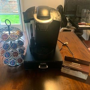 Keurig Coffee Maker w/ Accessories